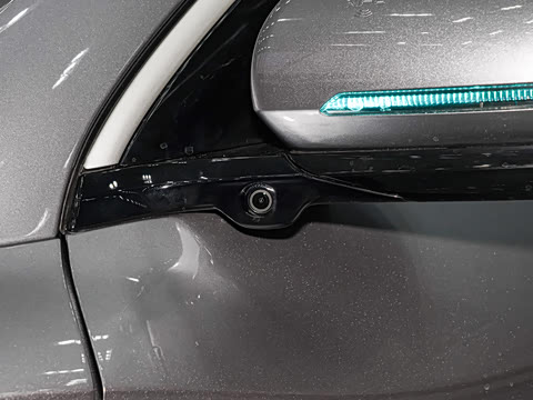 2026�� DM-i 220KM׿Խ��