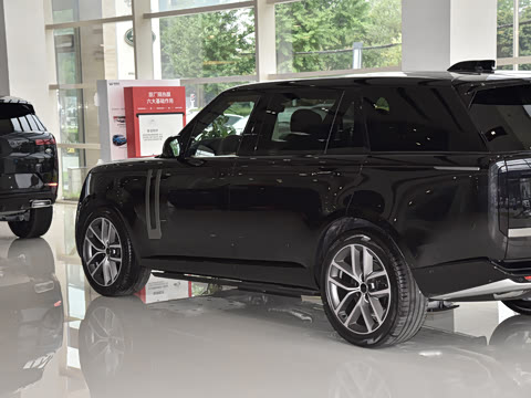 2026�� 3.0 L6 400PS HSE�����