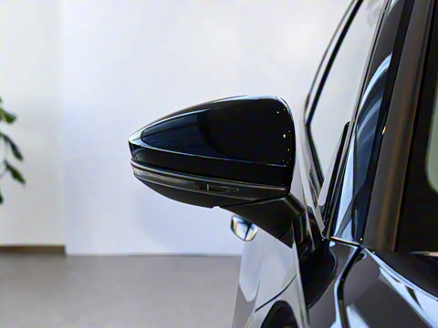 2025�� allroad quattro 55 TFSI ��̽�ռ�