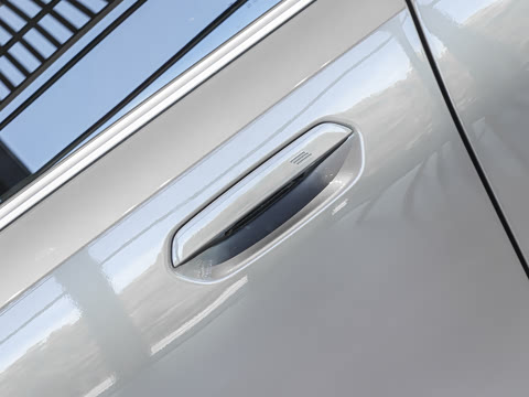 2026�� �Ŀ� 530Li ������ M�˶���װ
