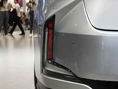2026�� 300h