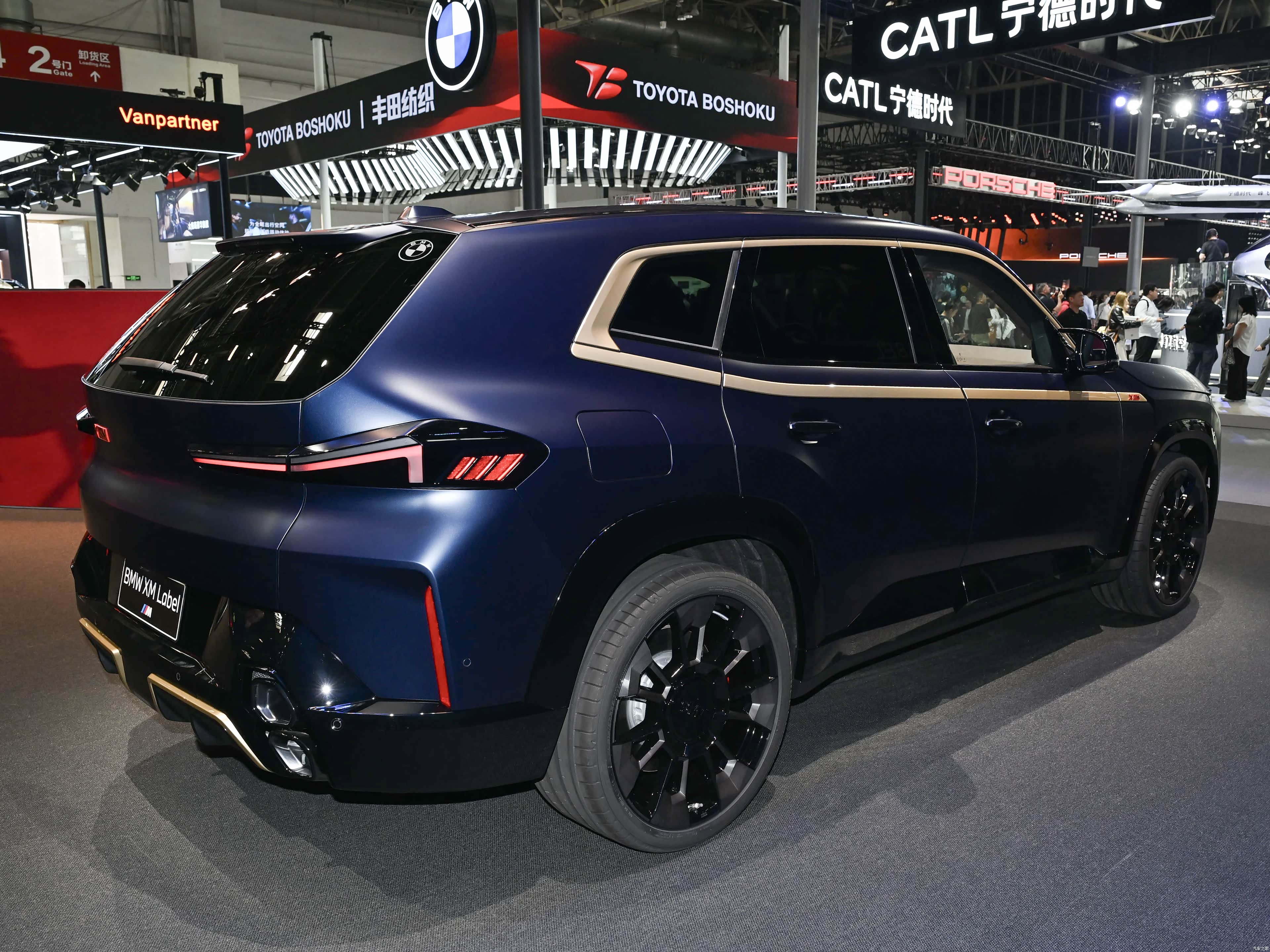 BMW XM, миниатюра 8