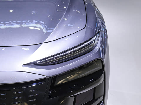 2026�� quattro Ǭ���Ǽݰ�