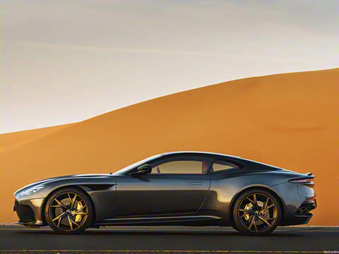 2023�� DBS Superleggera V12 Coupe