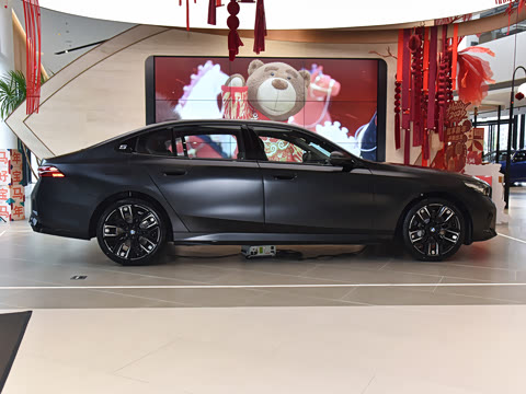 2026�� 530Li �����