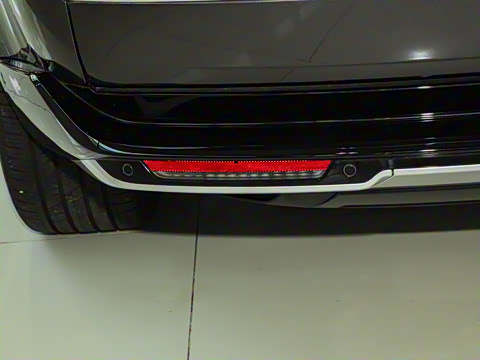 2025�� 3.0 L6 400PS �䷶�ӳ���