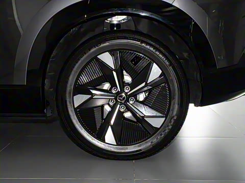 2025�� ����200 Pro