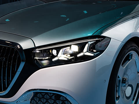 2027�� S 680 4MATIC