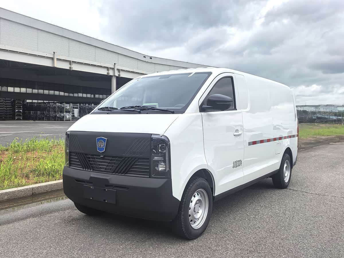 EV7