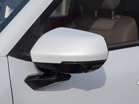 2026�� 1.5T 6MT ������ 