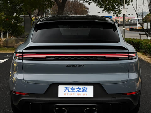 2025�� Cayenne Coup�� Turbo GT 4.0T