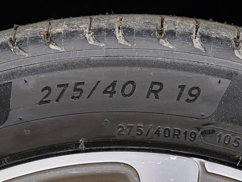 2026�� �Ŀ� E 300 L ʱ����