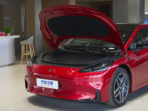 2025�� �Ŀ� 710 Max��