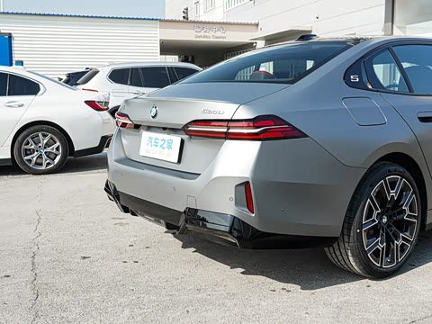 2026�� �Ŀ� 530Li ������ M�˶���װ