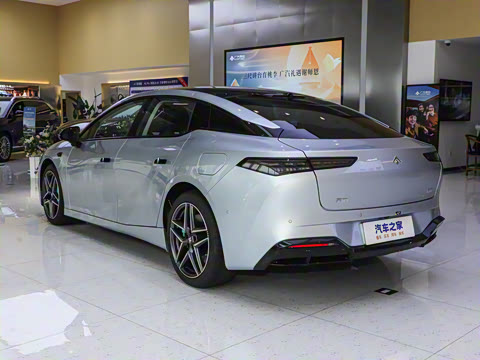 2025�� 630 Max��