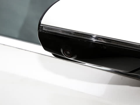 2026�� �Ŀ�� E 300 L ʱ���˶���