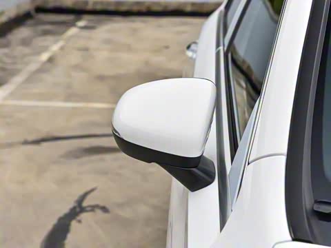 2025�� �Ŀ� A 200 L ʱ����