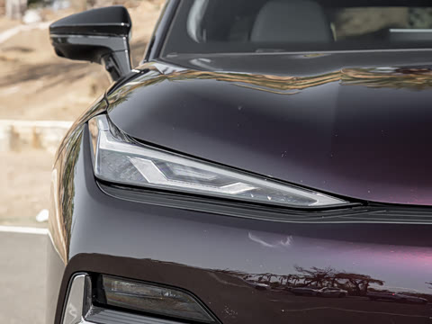 2026�� 225km EM-i Զ�����ǺӰ�