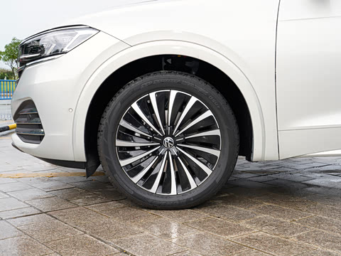 2024�� 380TSI ����