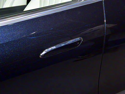 2026�� E 300 L ������