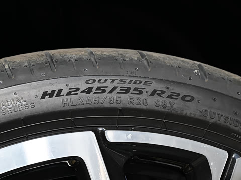 2026�� TFSI quattro 200kW �콢��