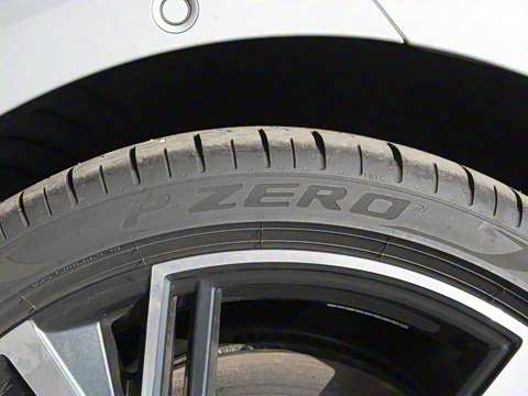 2025�� 55 TFSI quattro ������