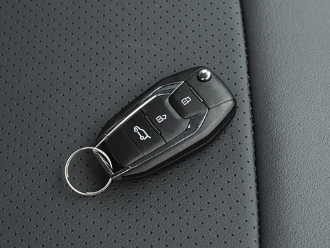 2026�� 1.5T �Զ���Ӣ��