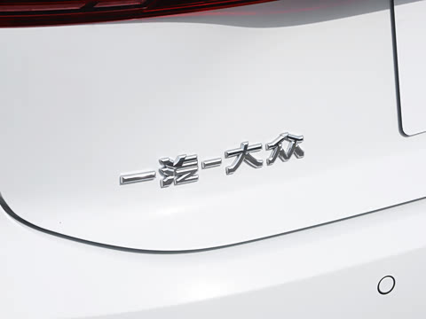2026�� S 300TSI ������