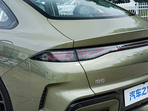 2026�� 535 MAX�����