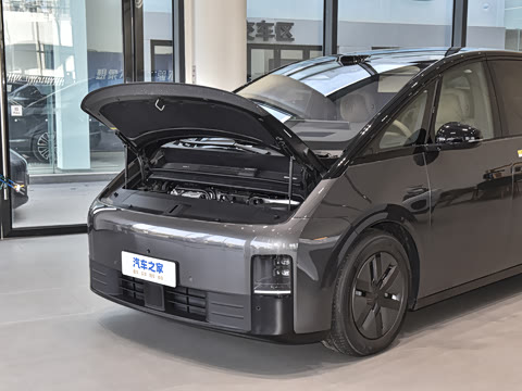 2025�� Ultra ���ܻ��°�