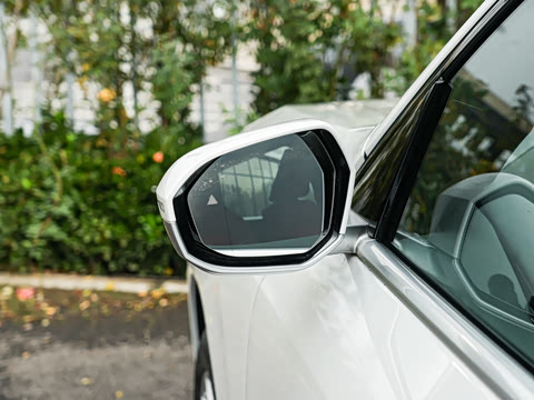 2025�� �Ŀ� xDrive25L ������װ