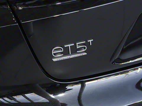 2025�� �ھ������ 100kWh Touring