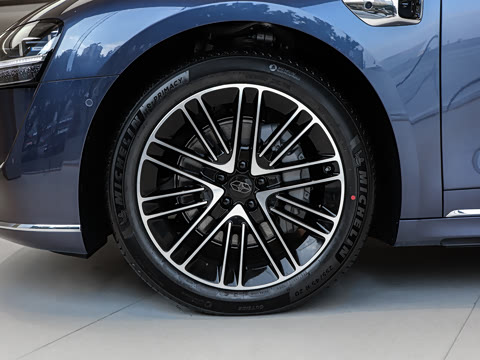 2026�� ���� Ultra ���� 53kWh (896�߼����״
