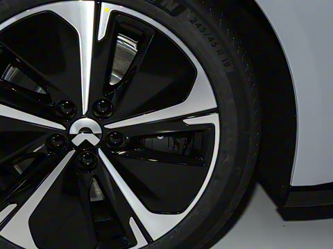 2025�� 100kWh Touring