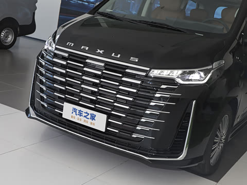 2025�� �Ŀ� MAX 2.0T �Զ������� ���� 7��