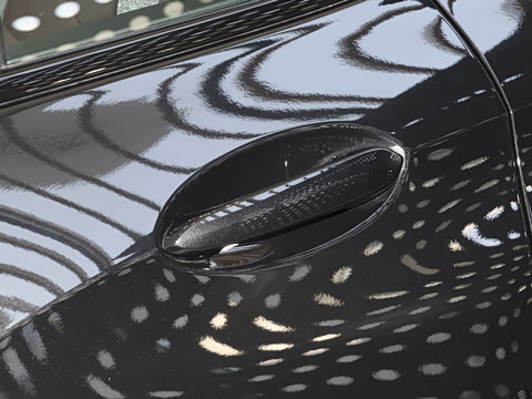 2026�� �Ŀ� xDrive 40Li M�˶���ҹ��װ