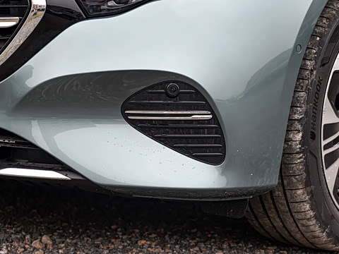 2026�� E 300 L ������