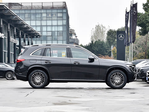 2026�� GLC 300 L 4MATIC ������ 5��