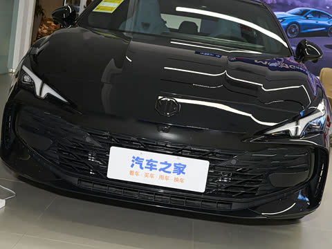 2026�� 2.0T Trophy+ �����˶���