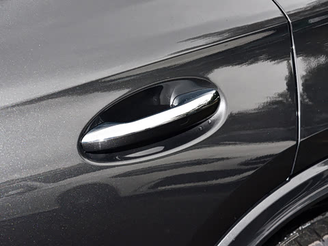 2026�� GLC 300 L 4MATIC ������ 5��