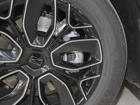 2026�� Max+ �����