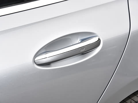 2026�� C 260 L �˶���