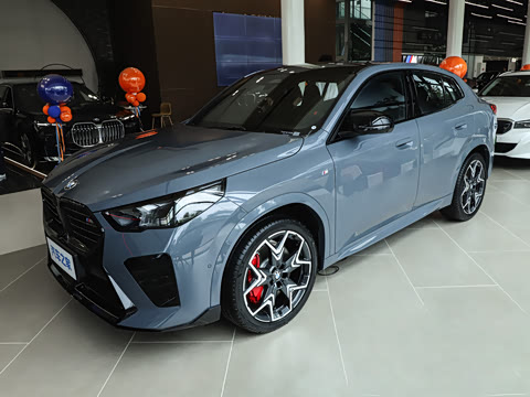 2026�� M35i