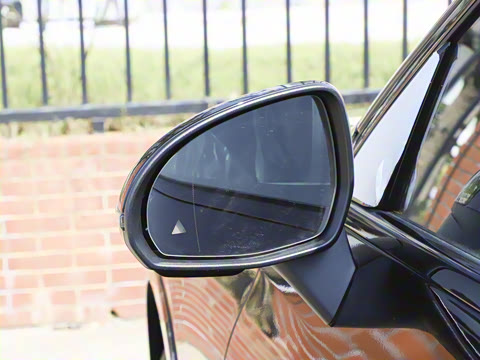 2026�� GLC 260 4MATIC ����SUV