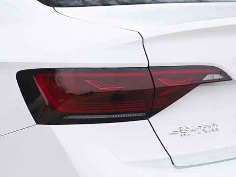 2026�� �Ŀ� 3000������ѡ�� 300TSI DSG ��Խ��