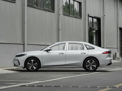 2026�� EV 550km ������