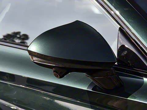 2026�� 2.0T Trophy+ �����˶���