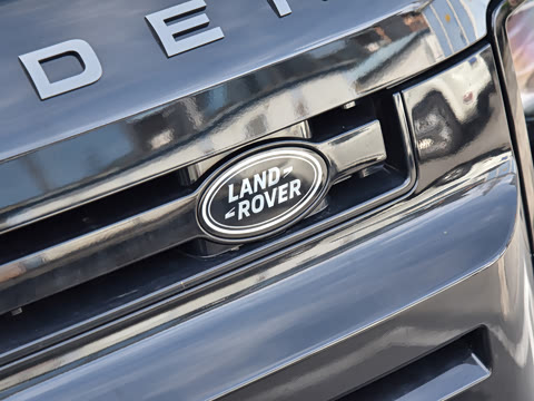 2026�� 110 3.0T P400 X-Dynamic SE