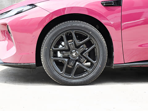 2026�� 535 MAX�����