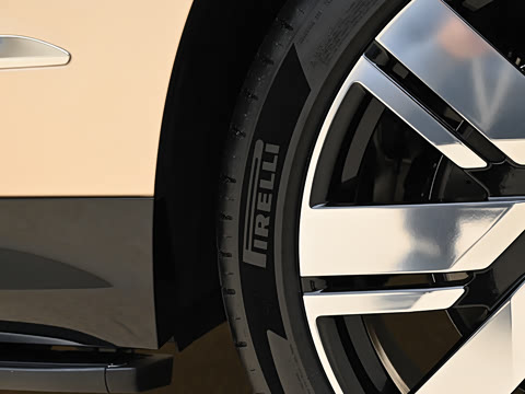 2026�� 102kWh ����ǩ����